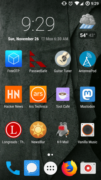 Screenshot of my LineageOS Home screen